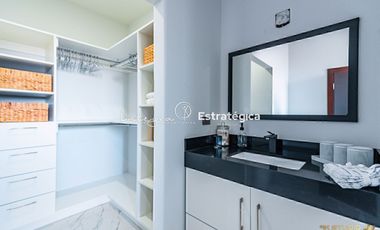 En RENTA departemento de lujo con Vista al Mar