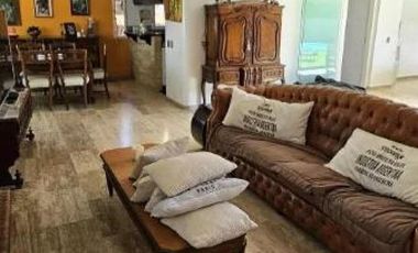 Casa en venta - 5 Dormitorios 5 Baños - Cochera - 420Mts2 - Esteban Echeverría