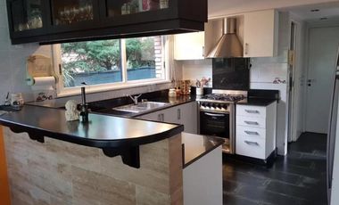 Casa en venta - 5 Dormitorios 5 Baños - Cochera - 420Mts2 - Esteban Echeverría