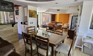 Casa en venta - 5 Dormitorios 5 Baños - Cochera - 420Mts2 - Esteban Echeverría