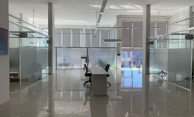 Oficina de Categoría en el centro de Banfield Este