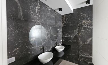 Casa en alquiler - 3 Dormitorios 3 Baños - Tristán Suarez