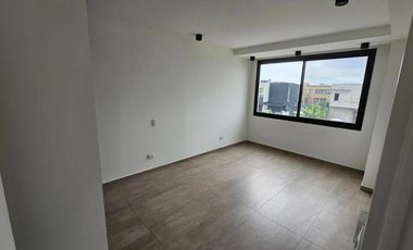 Casa en alquiler - 3 Dormitorios 3 Baños - Tristán Suarez