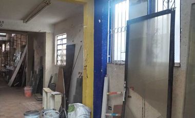 Local  comercial en venta sobre circuito colonias oriente.