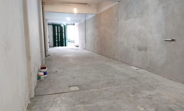 PH de 3 ambientes en impecable estado con galpón de 4x26 - Sarandí