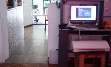 Casa en venta - 3 Dormitorios 2 Baños - Cochera - 109Mts2 - El Pato