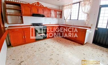 CASA EN RENTA EN LOMAS DE CRISTO