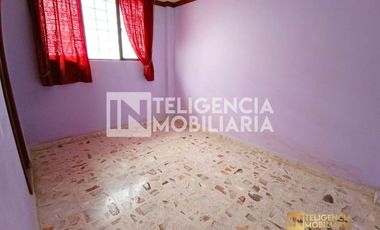 CASA EN RENTA EN LOMAS DE CRISTO