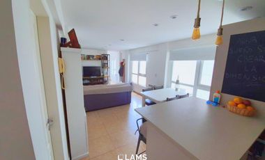 Alquiler Temporario 2025/2026 - Departamento 2 ambientes a metros del mar - Zona Varese