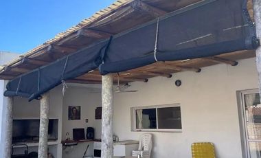 Casa en venta - 2 Dormitorios 2 Baños - 400Mts2 - Ezeiza