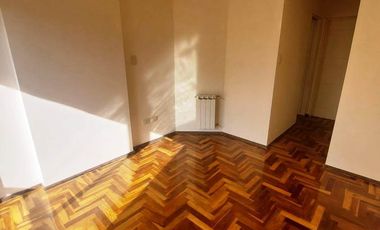 B° NUEVA CORDOBA. - EXCELENTE DPTO 1 DORMITORIO CON DOS BALCONES !!