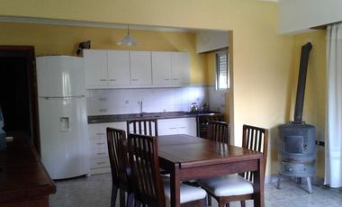 Casa quinta sobre lote de 10.000m2 en Necochea
