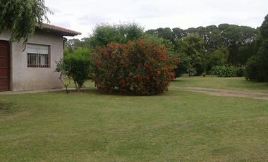 Casa quinta sobre lote de 10.000m2 en Necochea
