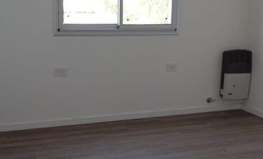 DUPLEX A ESTRENAR 2 DORMITORIOS Y COCHERA  EN LA PLATA