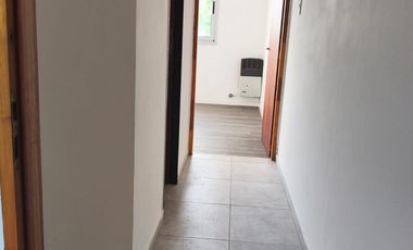 DUPLEX A ESTRENAR 2 DORMITORIOS Y COCHERA  EN LA PLATA