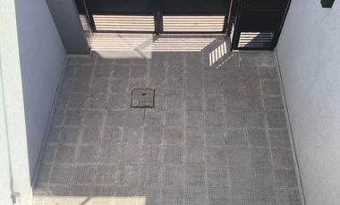 DUPLEX A ESTRENAR 2 DORMITORIOS Y COCHERA  EN LA PLATA