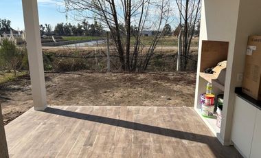 Excelente Casa en 1 planta a estrenar en Vila Marina II