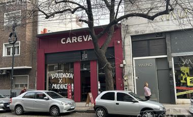 Local en  alquiler - Zona Outlets  - 8 x 16 + entre piso 35m2 - apto todo rubro