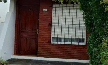 Casa en venta - 2 Dormitorios 1 Baño - Las Toninas