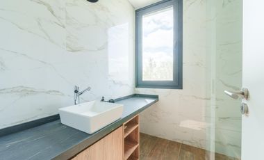 Casa en Venta, 9 ambientes, en La Reserva Cardales, Campana, GBA Norte