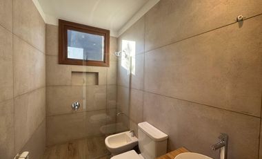 Casa en Venta - Costa Esmeralda Barrio Ecuestre