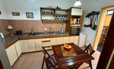 PH EN TAPIALES CON COCHERA EXCELENTE ESTADO