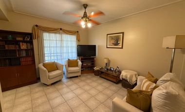 PH EN TAPIALES CON COCHERA EXCELENTE ESTADO