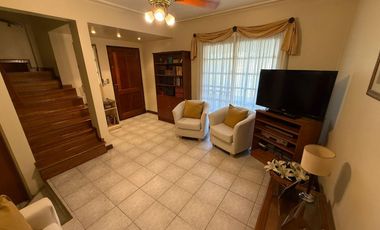 PH EN TAPIALES CON COCHERA EXCELENTE ESTADO