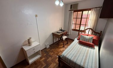 PH EN TAPIALES CON COCHERA EXCELENTE ESTADO