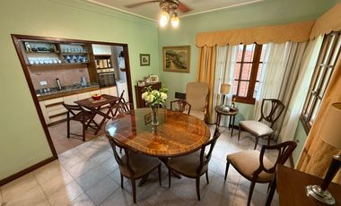 PH EN TAPIALES CON COCHERA EXCELENTE ESTADO