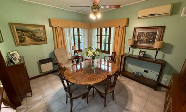 PH EN TAPIALES CON COCHERA EXCELENTE ESTADO