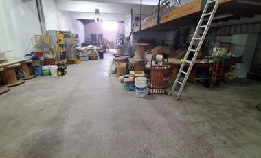 DEPOSITO DE 10 X 43 DE FONDO EN JUAN B JUSTO Y NEUQUEN