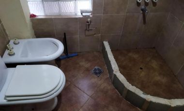 Casa en venta - 6 Dormitorios 6 Baños - Cochera - 420Mts2 - Malargue