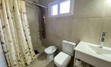 Casa en venta - 4 Dormitorios 4 Baños - Cochera - 2.750Mts2 - Pilar