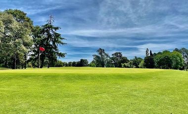 Casa en venta - 4 Dormitorios 4 Baños - Cochera - 2.750Mts2 - Pilar