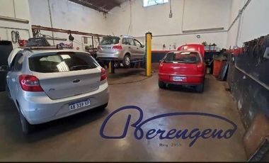 Galpon con vivienda de 3 ambientes en Primero de Mayo y Alvarado