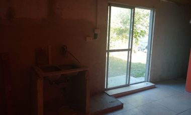 Casa en venta - 4 Dormitorios 2 Baños - Cochera - 489Mts2 - Ángel Etcheverry, La Plata