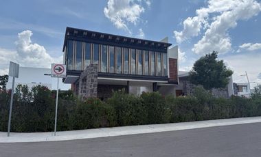 Renta Casa Nueve en Zakia