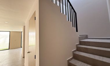 Renta Casa Nueve en Zakia