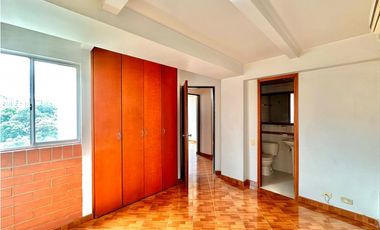 Apartamento para la venta en Envigado, sector El Dorado piso 10