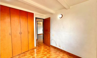 Apartamento para la venta en Envigado, sector El Dorado piso 10