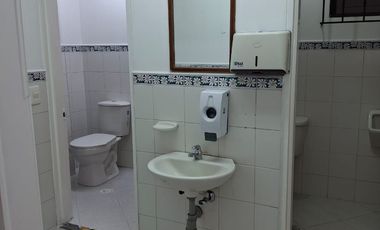 LOCAL EN ARRIENDO ENVIGADO CENTRO 140 METROS