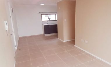 Los Aromos 1345 (1 Est ) [2508-5]