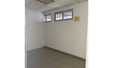 EL INGENIO / AVE LA PAZ / 60M2 / DIVISIONES / SOBRE VIA / VACIO