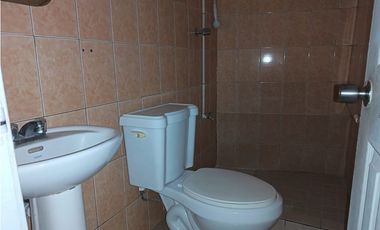 BETANIA / 125M / LOCAL CON DIVISIONES / 3 PARKING / SOBRE VIA / VACIO