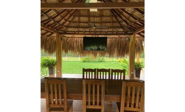 VENTA DE HERMOSA CASA FINCA EN PALMA DE VINO MONTERIA