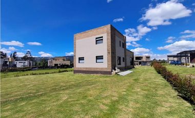 CASA EN VENTA EN SOPO