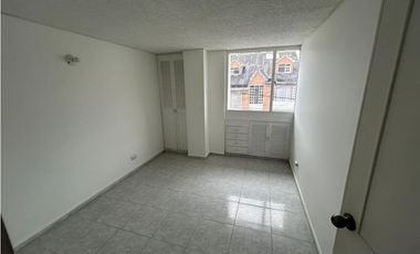 SE VENDE APARTAMENTO BARRIO ALHAMBRA BOGOT