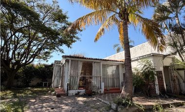 CUERNAVACA CASA EN VENTA PARA REMODELAR “R.