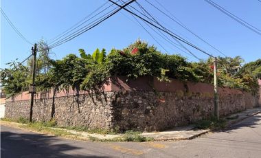 CUERNAVACA CASA EN VENTA PARA REMODELAR “R.